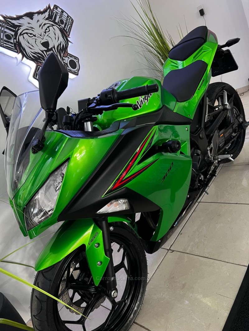 NINJA 300 ABS LIMITED EDITION - 2024 - CAXIAS DO SUL