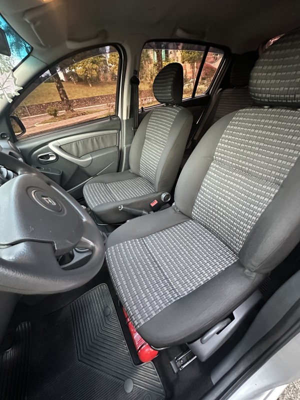 SANDERO 1.6 EXPRESSION 8V FLEX 4P MANUAL - 2013 - CAXIAS DO SUL