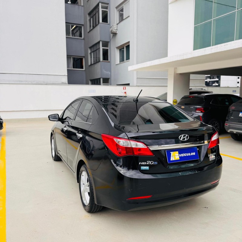 HB20S 1.6 PREMIUM 16V FLEX 4P AUTOMÁTICO - 2015 - CAXIAS DO SUL