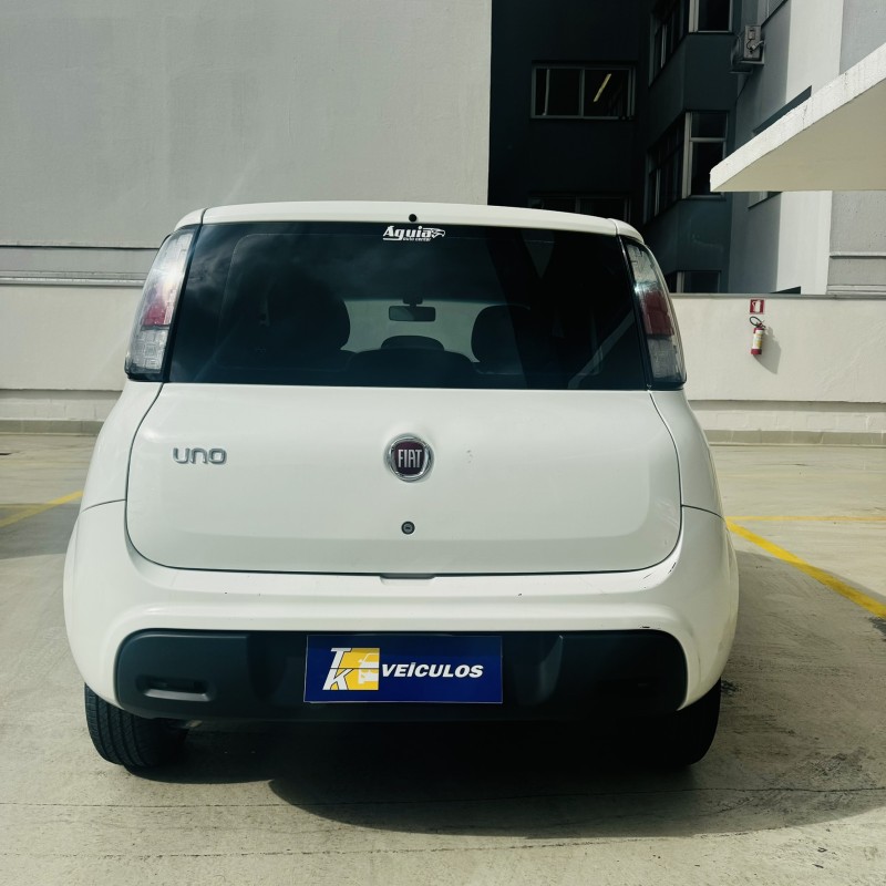 UNO 1.0 EVO ATTRACTIVE 8V FLEX 4P MANUAL - 2021 - CAXIAS DO SUL