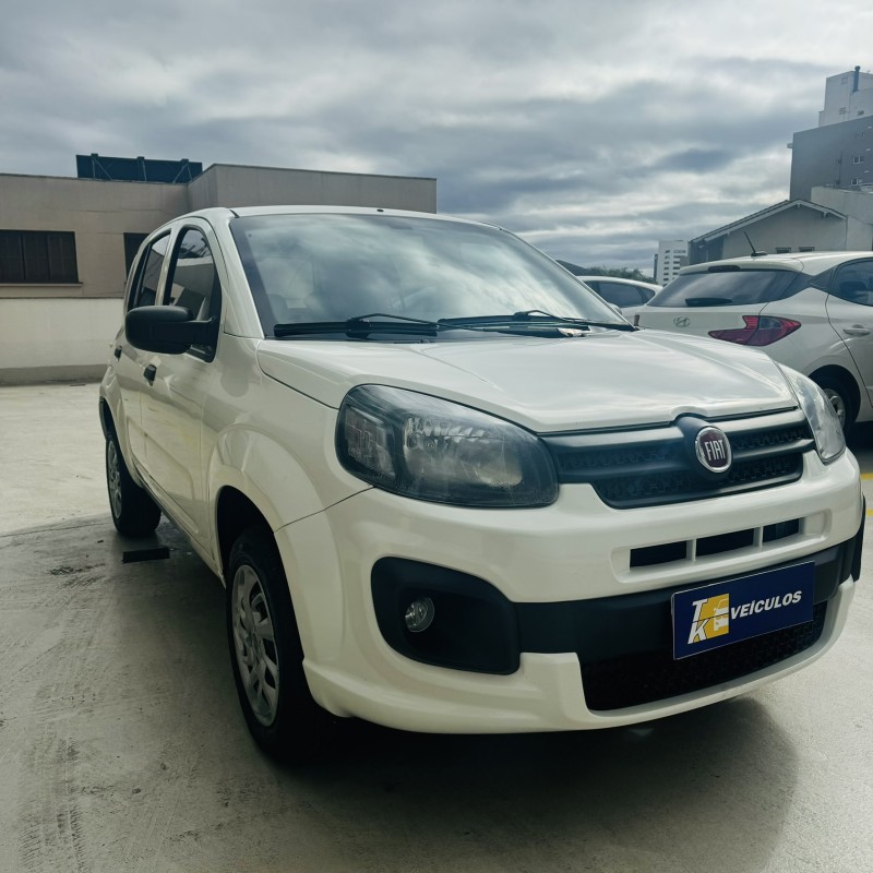 UNO 1.0 EVO ATTRACTIVE 8V FLEX 4P MANUAL - 2021 - CAXIAS DO SUL
