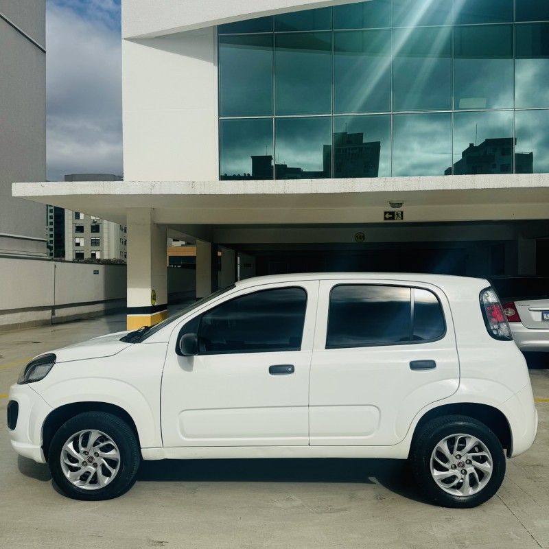 UNO 1.0 EVO ATTRACTIVE 8V FLEX 4P MANUAL - 2021 - CAXIAS DO SUL