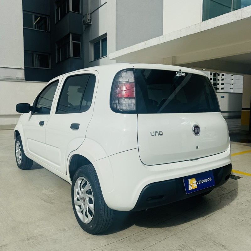 UNO 1.0 EVO ATTRACTIVE 8V FLEX 4P MANUAL - 2021 - CAXIAS DO SUL