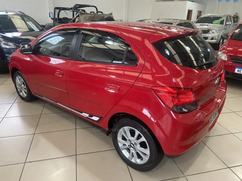 ONIX 1.4 MPFI LTZ 8V FLEX 4P MANUAL - 2013 - NOVA PRATA