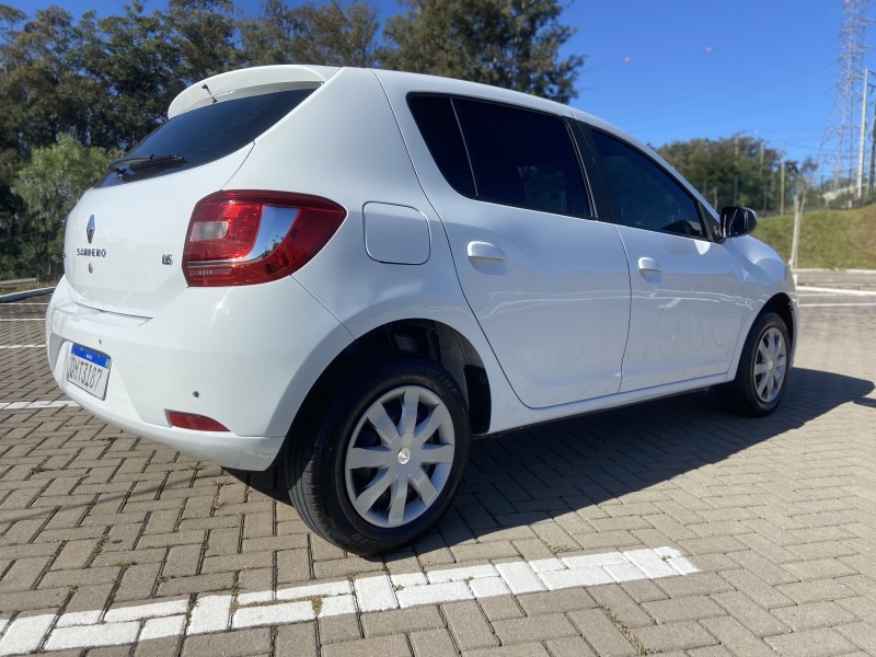 SANDERO 1.6 EXPRESSION 8V HI-TORQUE FLEX 4P MANUAL - 2018 - CAXIAS DO SUL