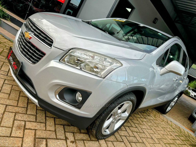 TRACKER 1.8 MPFI LTZ 4X2 16V FLEX 4P AUTOMÁTICO - 2015 - TRêS COROAS