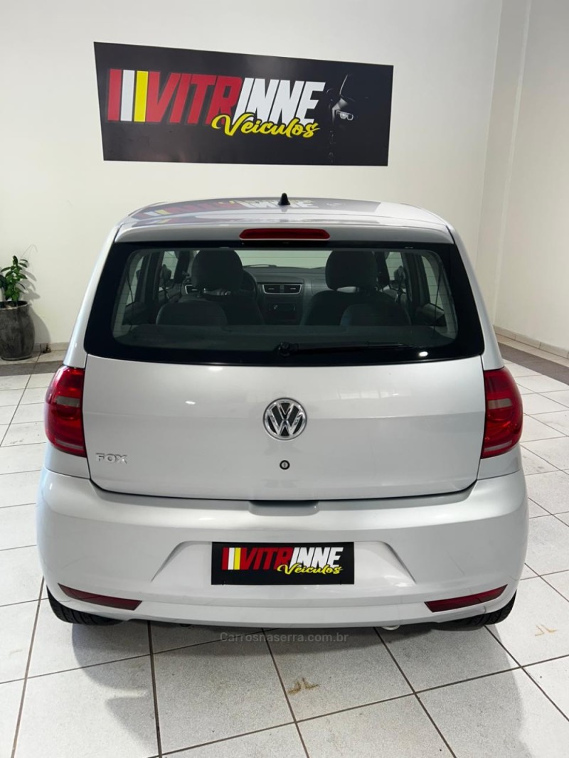 FOX 1.0 MI 8V FLEX 4P MANUAL - 2012 - CAXIAS DO SUL