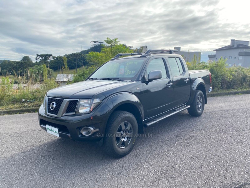 FRONTIER 2.5 SV ATTACK 4X4 CD TURBO ELETRONIC DIESEL 4P MANUAL - 2014 - FLORES DA CUNHA