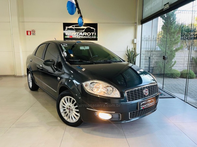 linea 1.8 essence 16v flex 4p automatizado 2012 caxias do sul