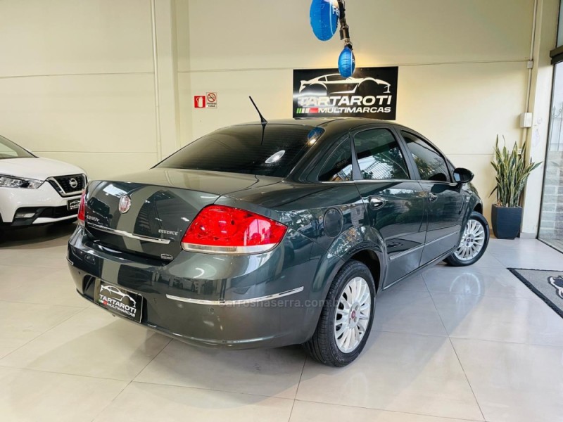 LINEA 1.8 ESSENCE 16V FLEX 4P AUTOMATIZADO - 2012 - CAXIAS DO SUL