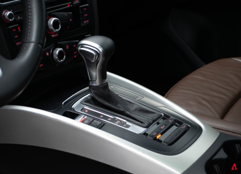 Q5 2.0 TSFI QUATTRO S TRONIC 16V GASOLINA 4P AUTOMÁTICO - 2014 - GARIBALDI