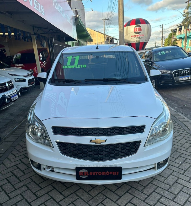 AGILE 1.4 MPFI LTZ 8V FLEX 4P MANUAL - 2011 - PAROBé