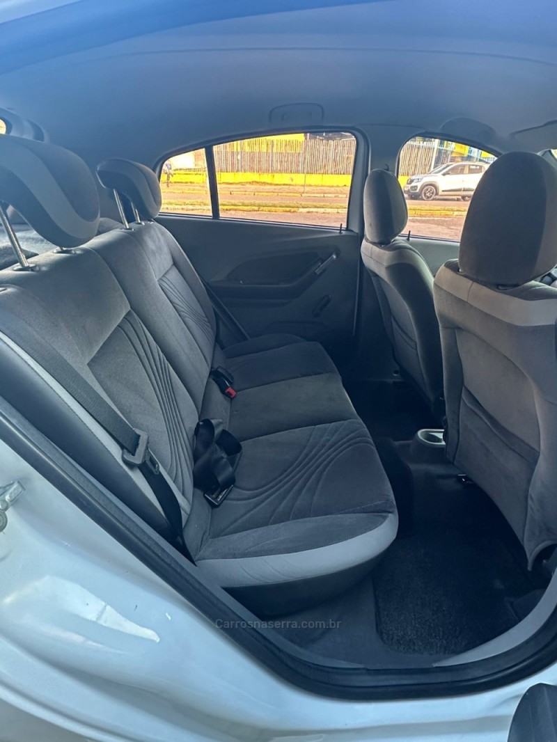 AGILE 1.4 MPFI LTZ 8V FLEX 4P MANUAL - 2011 - PAROBé