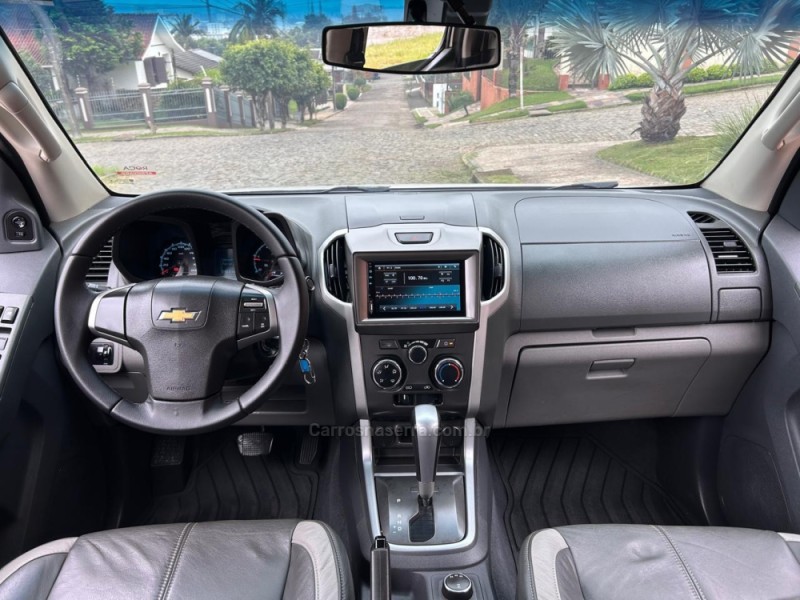 S10 2.8 LT 4X2 CD 16V TURBO DIESEL 4P AUTOMÁTICO - 2013 - VENâNCIO AIRES