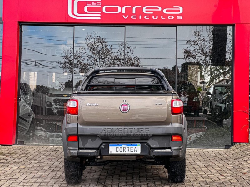 STRADA 1.8 MPI ADVENTURE CD 16V FLEX 3P MANUAL - 2015 - CANELA