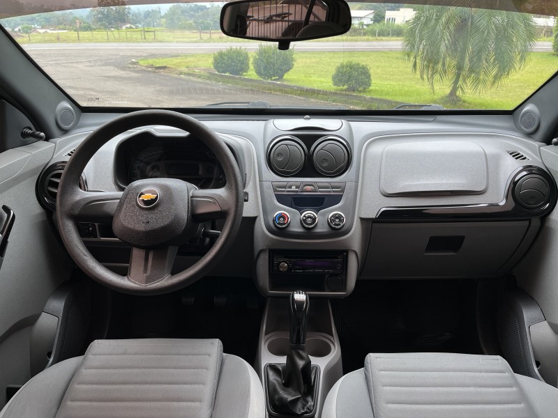 AGILE 1.4 MPFI LT 8V FLEX 4P MANUAL - 2011 - BOM PRINCíPIO