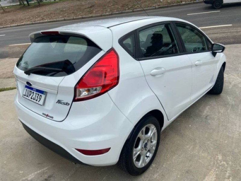 FIESTA 1.6 SE HATCH 16V FLEX 4P MANUAL - 2014 - CAXIAS DO SUL