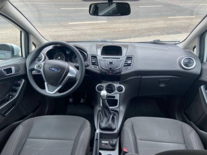 FIESTA 1.6 SE HATCH 16V FLEX 4P MANUAL - 2014 - CAXIAS DO SUL