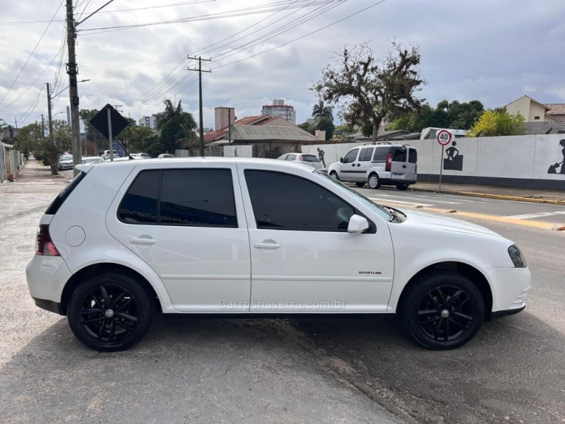 GOLF 1.6 MI SPORTLINE 8V FLEX 4P MANUAL - 2010 - VENâNCIO AIRES