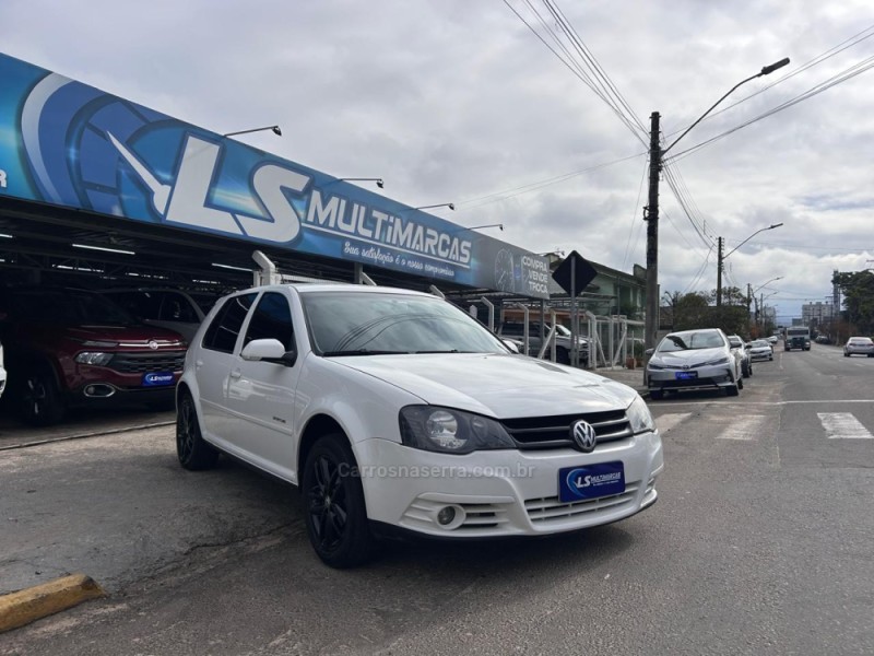 GOLF 1.6 MI SPORTLINE 8V FLEX 4P MANUAL - 2010 - VENâNCIO AIRES