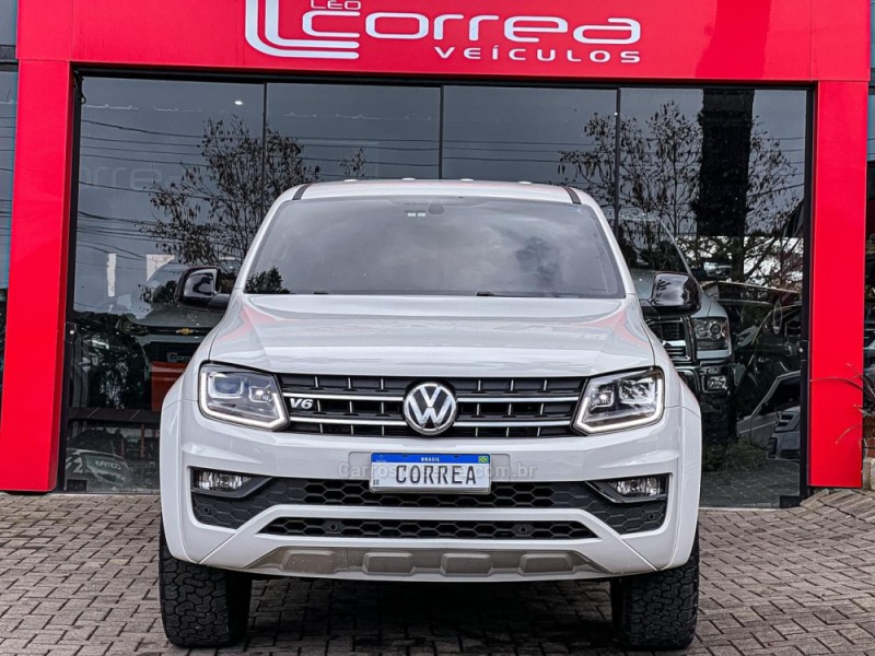 AMAROK 3.0 V6 EXTREME CD DIESEL 4X4 AT 4P AUTOMÁTICO - 2022 - CANELA