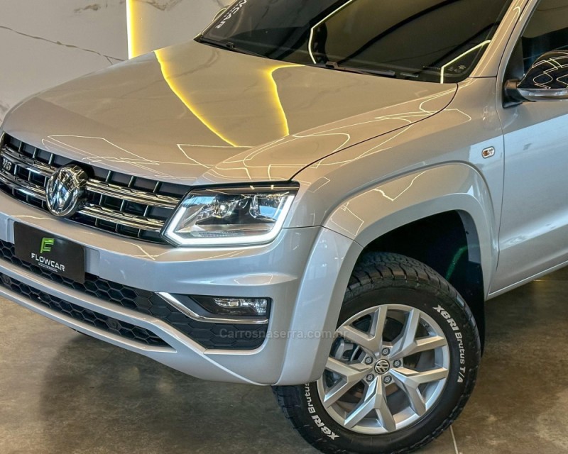 AMAROK 3.0 V6 TDI HIGHLINE CD DIESEL 4MOTION AUTOMÁTICO - 2018 - GARIBALDI