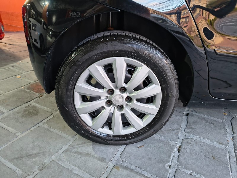 FOX 1.6 MI ITREND 8V FLEX 4P MANUAL - 2012 - CAXIAS DO SUL