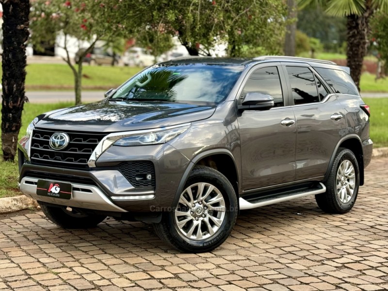 HILUX SW4 2.8 SRX 4X4 7 LUGARES 16V TURBO INTERCOOLER DIESEL 4P AUTOMÁTICO - 2021 - CASCA