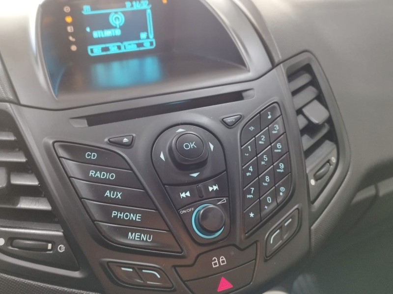 FIESTA 1.6 SE HATCH PLUS 16V FLEX 4P MANUAL - 2014 - CAXIAS DO SUL