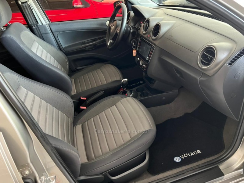 VOYAGE 1.6 MI HIGHLINE 8V FLEX 4P AUTOMATIZADO - 2014 - CAXIAS DO SUL