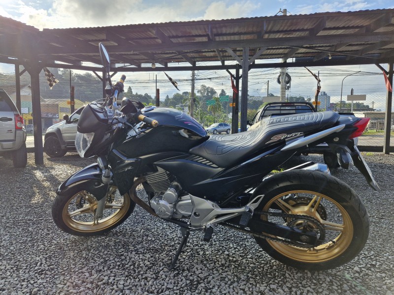 CB 300R ABS - 2013 - CAXIAS DO SUL