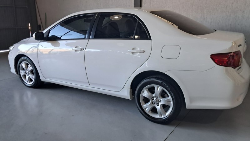 COROLLA 2.0 XEI 16V FLEX 4P AUTOMÁTICO - 2011 - SãO SEBASTIãO DO CAí