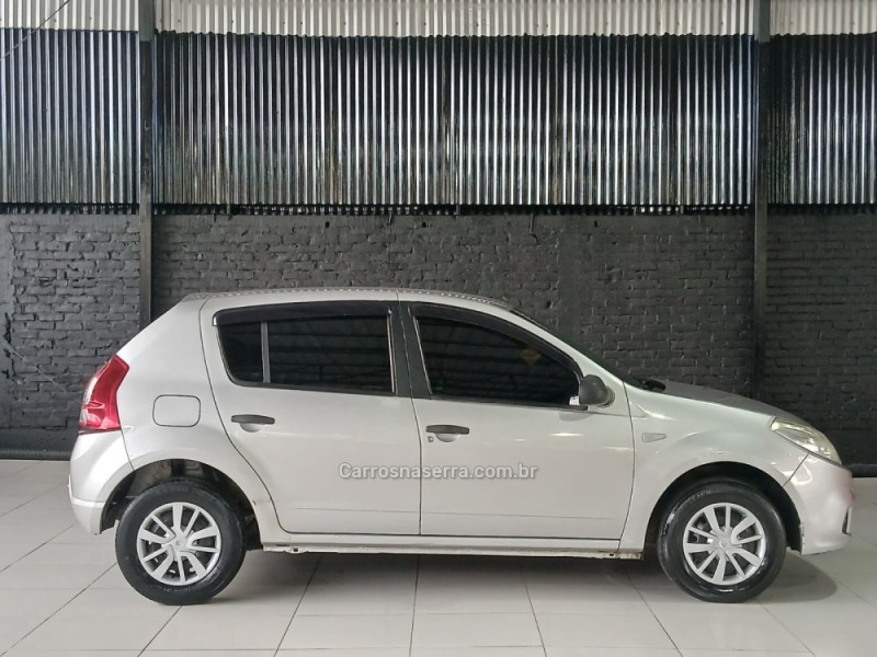 SANDERO 1.0 AUTHENTIQUE 16V FLEX 4P MANUAL - 2013 - CAXIAS DO SUL