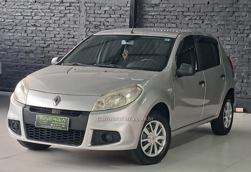 sandero 1.0 authentique 16v flex 4p manual 2013 caxias do sul