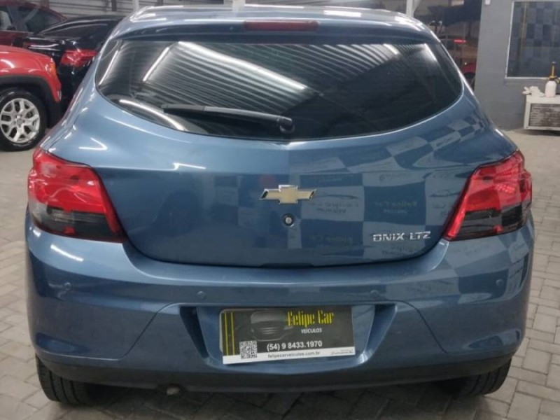ONIX 1.4 MPFI LTZ 8V FLEX 4P AUTOMÁTICO - 2015 - CAXIAS DO SUL