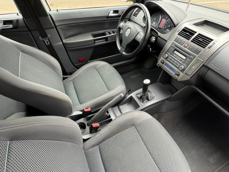 POLO 1.6 MI SPORTLINE 8V FLEX 4P MANUAL - 2012 - LAGOA VERMELHA
