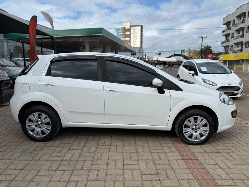 PUNTO 1.4 ATTRACTIVE 8V FLEX 4P MANUAL - 2016 - LAGOA VERMELHA