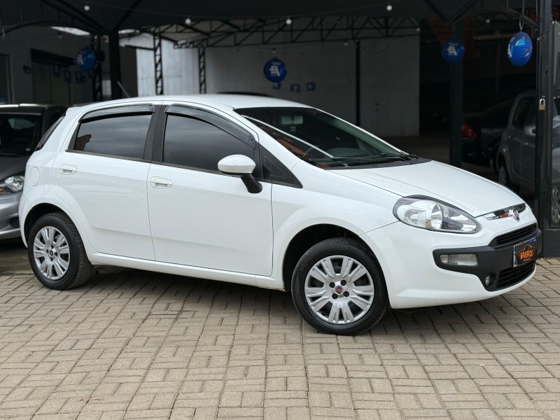 PUNTO 1.4 ATTRACTIVE 8V FLEX 4P MANUAL - 2016 - LAGOA VERMELHA