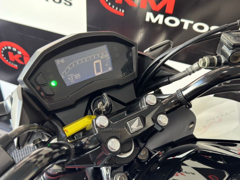 CB 250F TWISTER CBS - 2018 - PORTãO