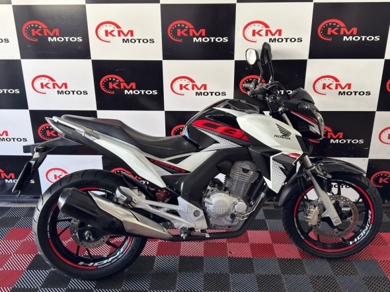 CB 250F TWISTER CBS - 2018 - PORTãO