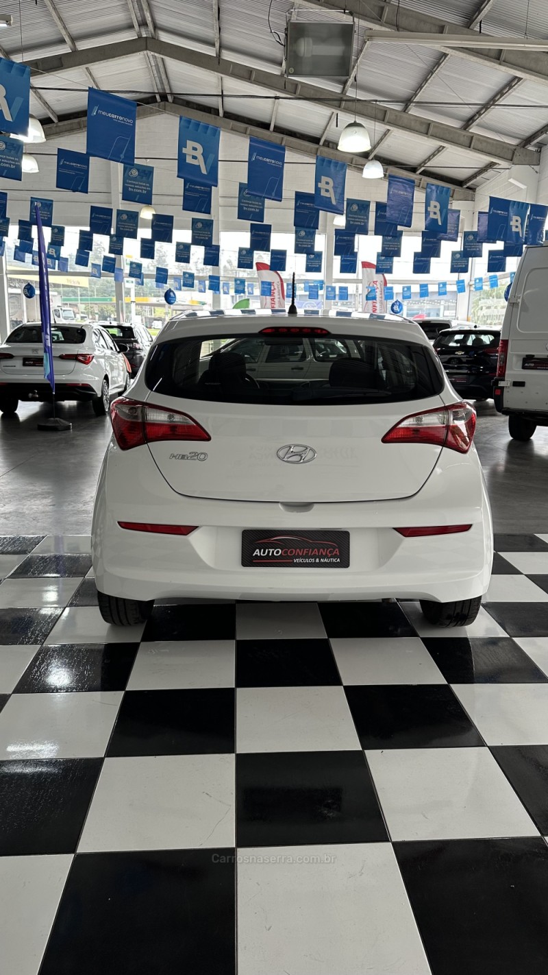 HB20 1.0 COMFORT 12V FLEX 4P MANUAL - 2017 - MONTENEGRO