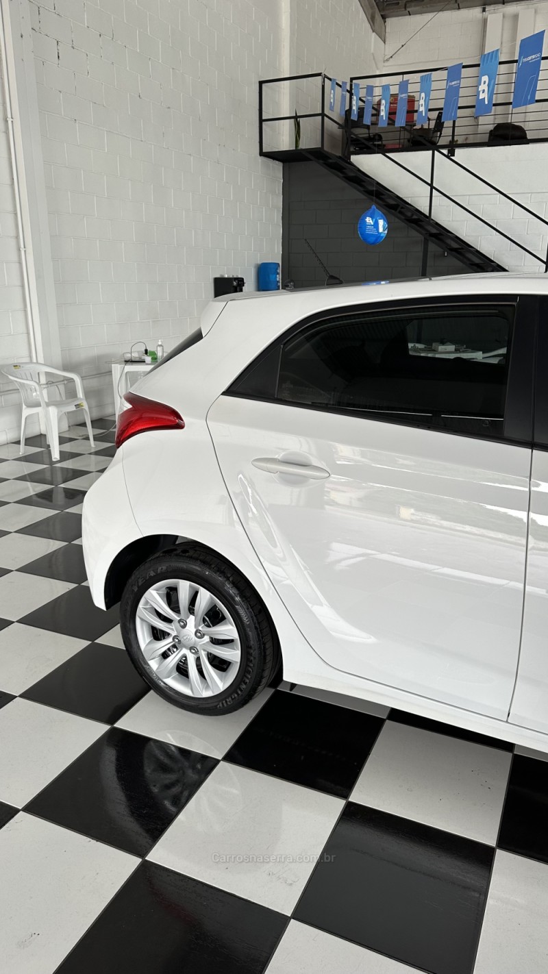 HB20 1.0 COMFORT 12V FLEX 4P MANUAL - 2017 - MONTENEGRO
