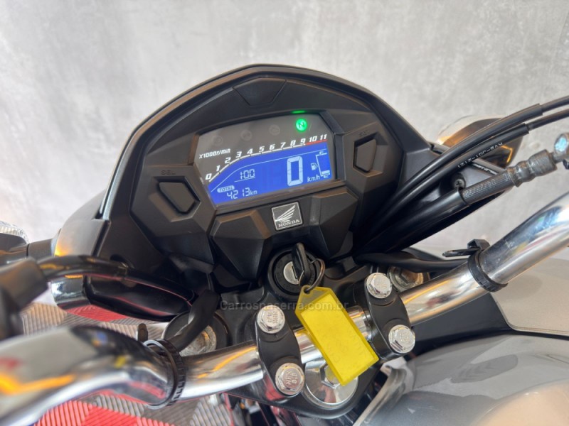 CG 160 TITAN - 2023 - PORTãO