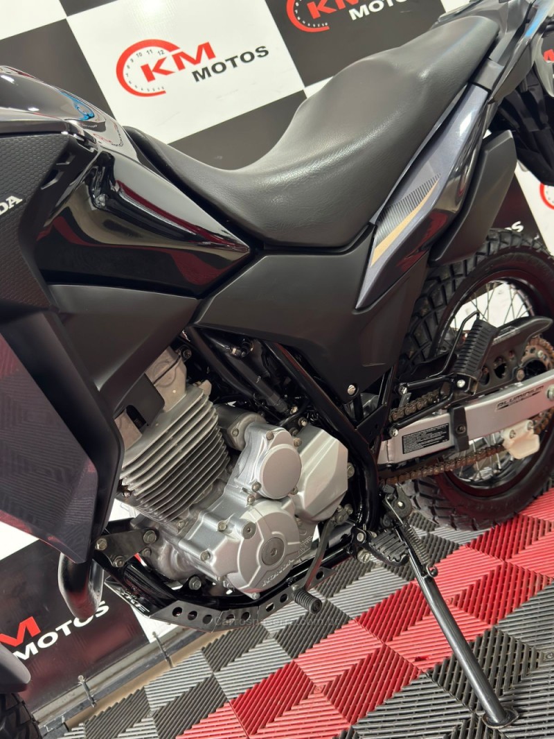 XRE 300 ABS - 2022 - PORTãO