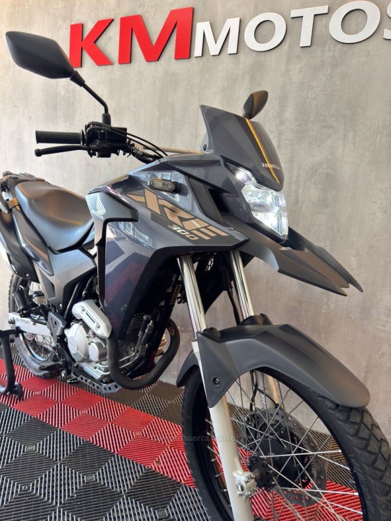 XRE 300 ABS - 2022 - PORTãO