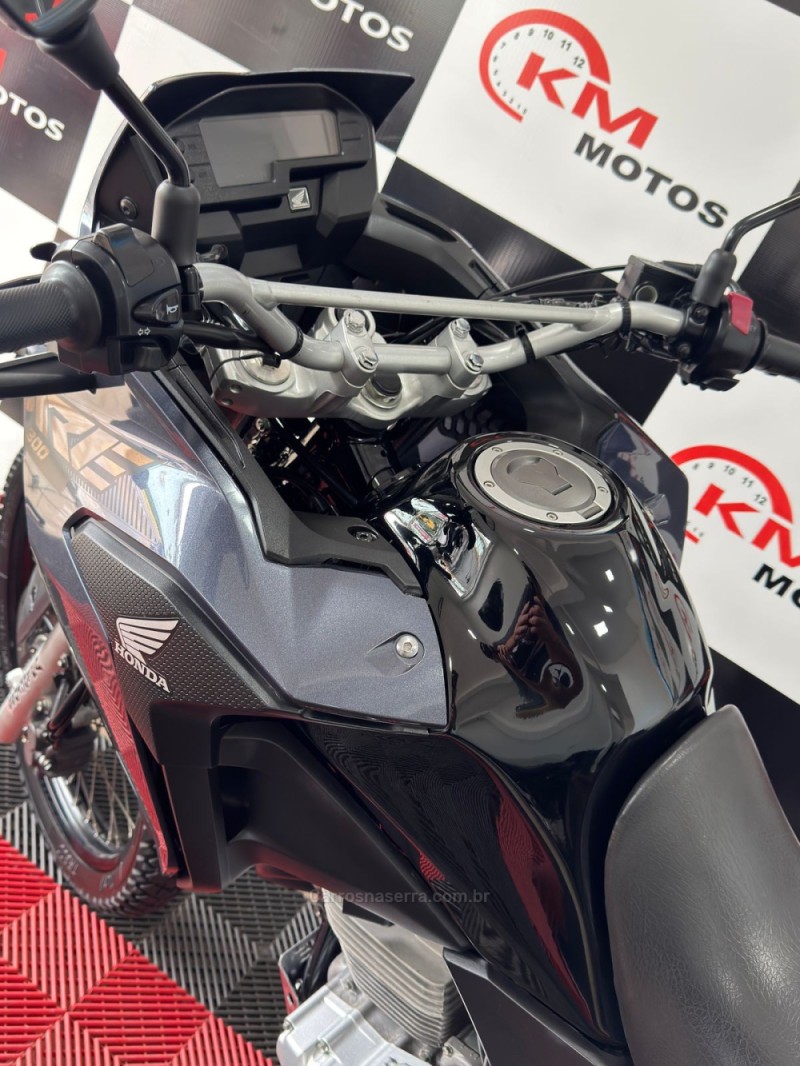 XRE 300 ABS - 2022 - PORTãO
