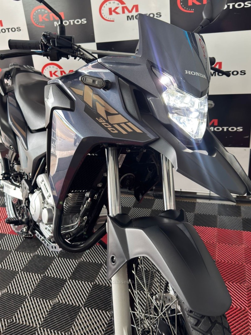 XRE 300 ABS - 2022 - PORTãO