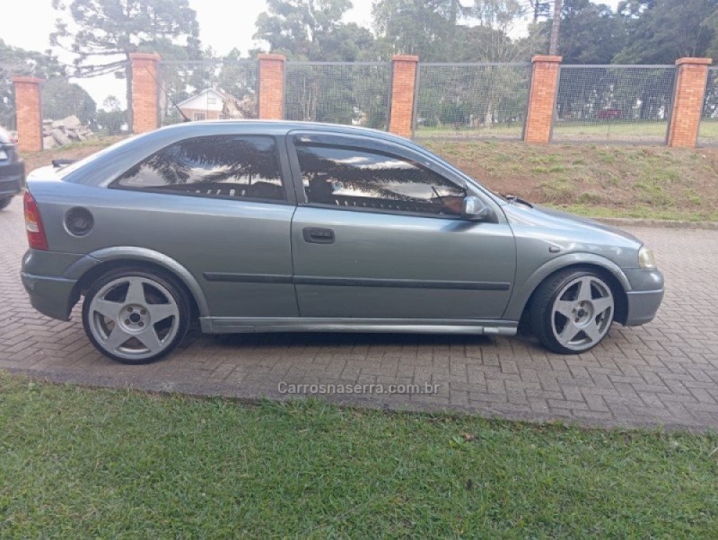 ASTRA 1.8 MPFI GL 8V GASOLINA 4P MANUAL - 2001 - CAXIAS DO SUL