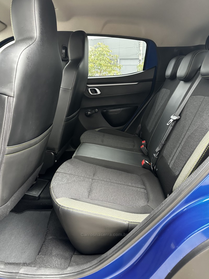 KWID 1.0 12V OUTSIDER FLEX 4P MANUAL - 2023 - CAXIAS DO SUL