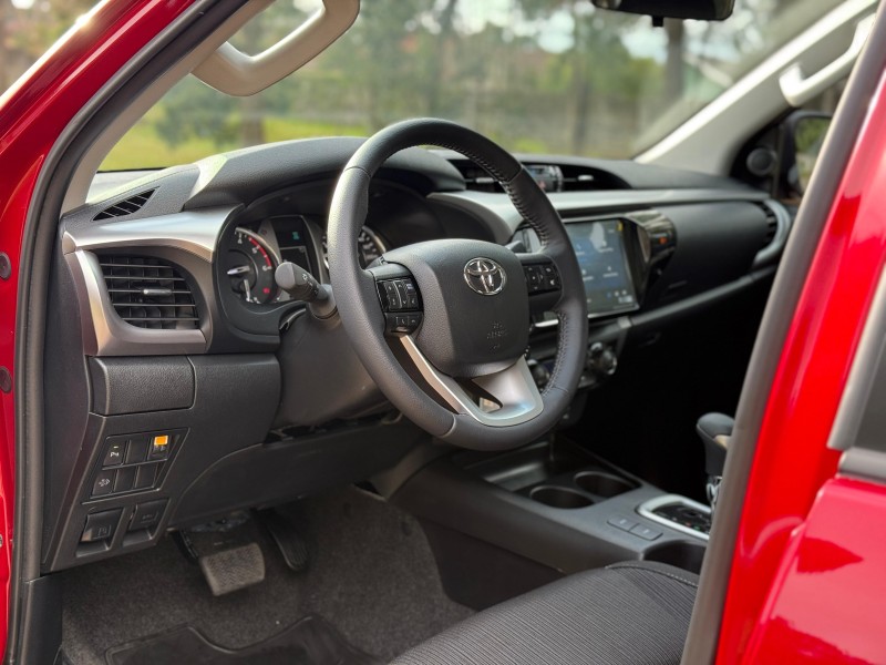 HILUX  - 2025 - CANELA